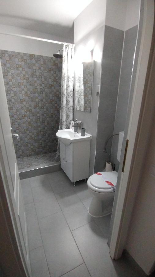 Ana Apartament Râmnicu Vâlcea Exterior foto